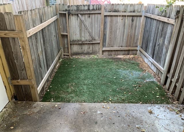 12269  Apricot Dr, San Antonio, TX 78247 — photo 2