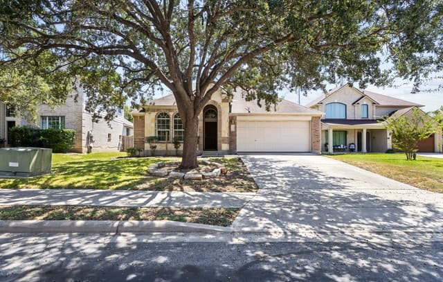908 Rimrock Trl
