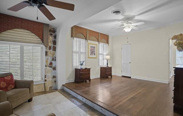 144  Greenlawn Dr, San Antonio, TX 78201 — photo 17