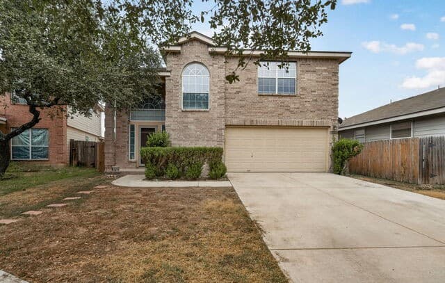 8222  Maloy Manor