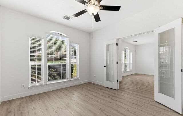 21011  La Pena Dr, San Antonio, TX 78258 — photo 10