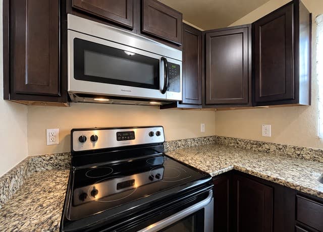 1221 N Navidad Unit 1, San Antonio, TX 78207 — photo 12