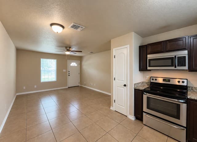 1221 N Navidad Unit 1, San Antonio, TX 78207 — photo 13