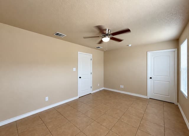 1221 N Navidad Unit 1, San Antonio, TX 78207 — photo 22