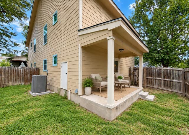 1221 N Navidad Unit 1, San Antonio, TX 78207 — photo 8