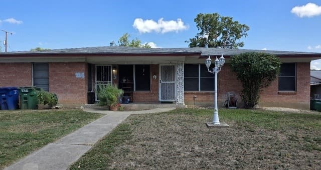223  Sunnyland Dr, San Antonio, TX 78228 — photo 2