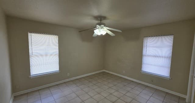 223  Sunnyland Dr, San Antonio, TX 78228 — photo 5