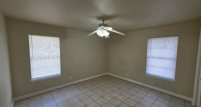 223  Sunnyland Dr, San Antonio, TX 78228 — photo 6