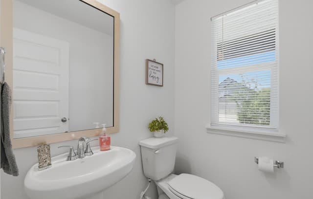 3243  Comanche Xing, San Antonio, TX 78224 — photo 13