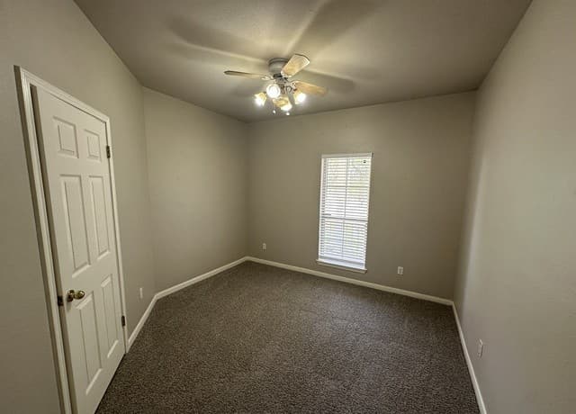 25160  Toutant Beauregard Rd, San Antonio, TX 78255 — photo 17