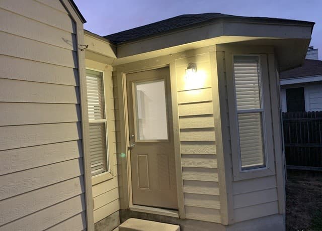 4618  Everett Loop, Converse, TX 78109 — photo 19