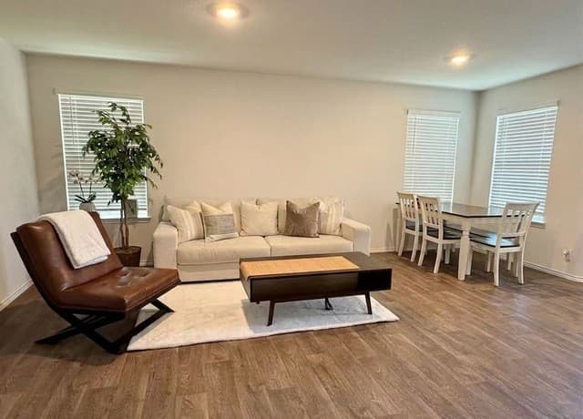 6631  Whisper Pond, San Antonio, TX 78252 — photo 10