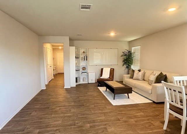 6631  Whisper Pond, San Antonio, TX 78252 — photo 9