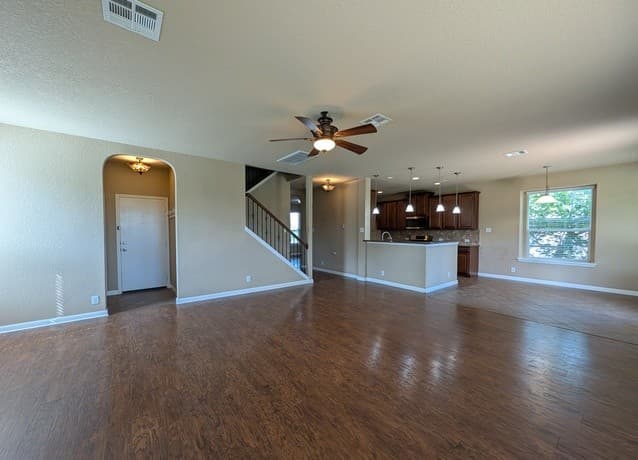 212  Oak Creek Way, New Braunfels, TX 78130 — photo 3