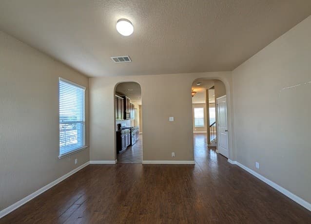 212  Oak Creek Way, New Braunfels, TX 78130 — photo 4
