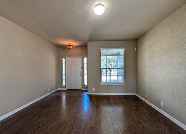 212  Oak Creek Way, New Braunfels, TX 78130 — photo 6