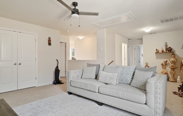 2838  High Castle Lane, San Antonio, TX 78245 — photo 12
