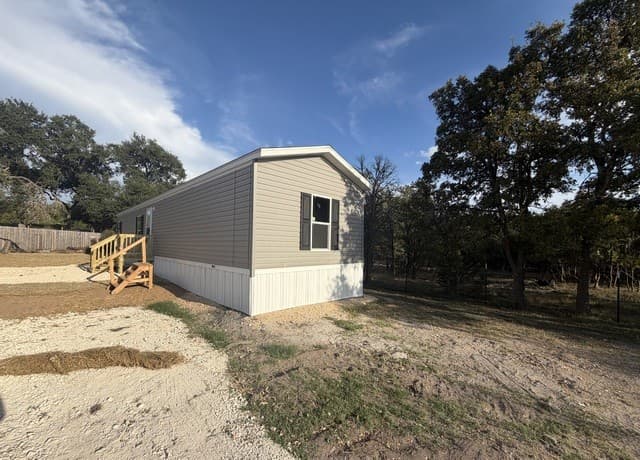 583  Lone Shadow Unit B, Spring Branch, TX 78070 — photo 2