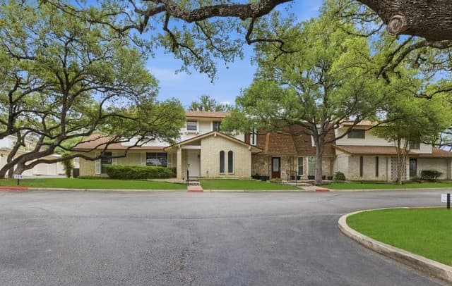 6106  Vance Jackson Rd Unit 1