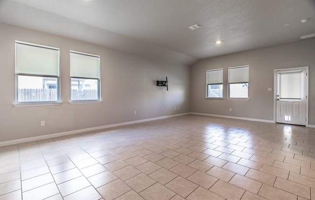 12425  Belfort Pt, Schertz, TX 78154 — photo 9