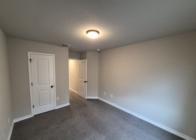 6311  Luglio Lane Unit 101, San Antonio, TX 78233 — photo 22