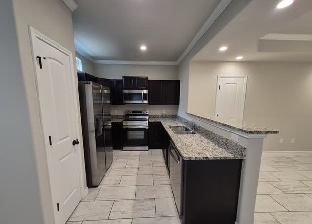 6311  Luglio Lane Unit 101, San Antonio, TX 78233 — photo 7