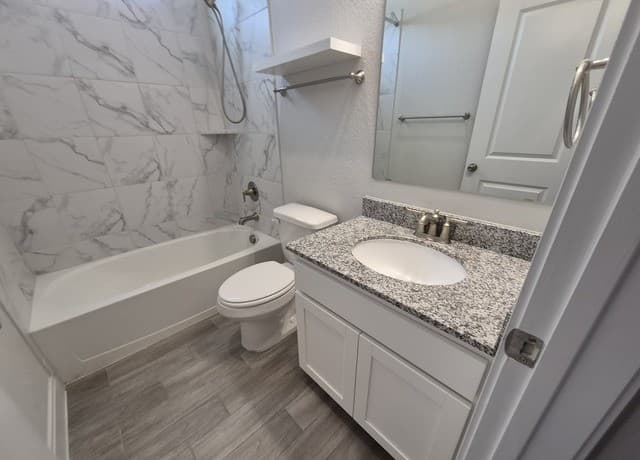 11612  Hollering Pass, Schertz, TX 78154 — photo 11