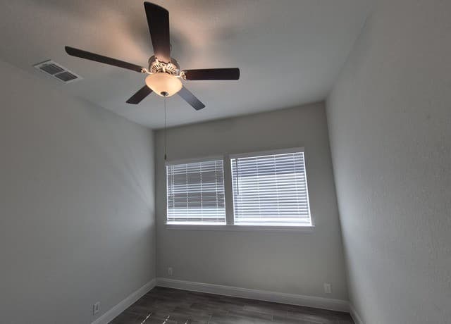 11612  Hollering Pass, Schertz, TX 78154 — photo 17