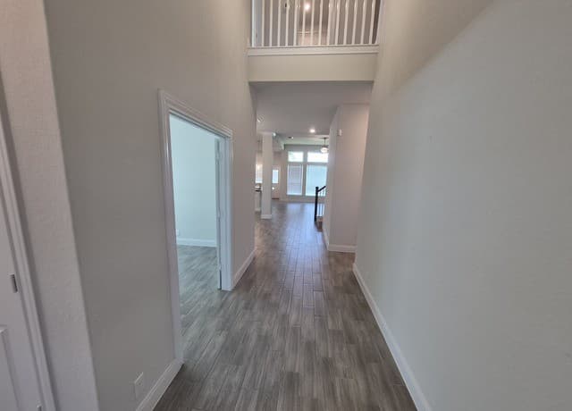 11612  Hollering Pass, Schertz, TX 78154 — photo 4