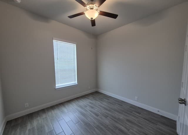 11612  Hollering Pass, Schertz, TX 78154 — photo 6