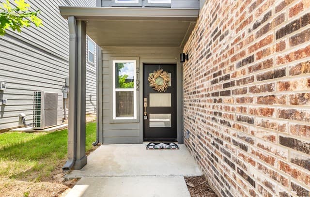 415 Ira Ave Unit UNIT 2102