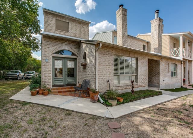 178  Oakwell Farms Pkwy