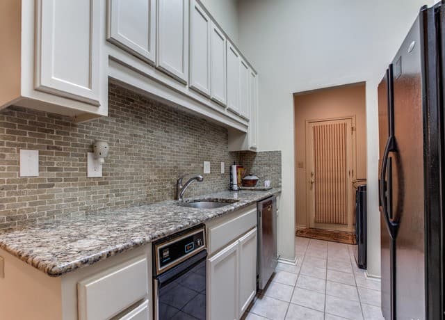 178  Oakwell Farms Pkwy, San Antonio, TX 78218 — photo 7