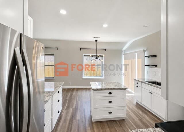 1310  Bobcat Pass, San Antonio, TX 78251 — photo 11