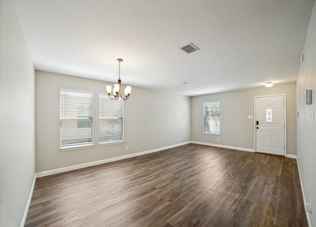12811  Capri, San Antonio, TX 78253 — photo 3