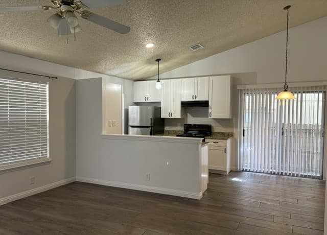 5027  Anacacho St, San Antonio, TX 78217 — photo 3