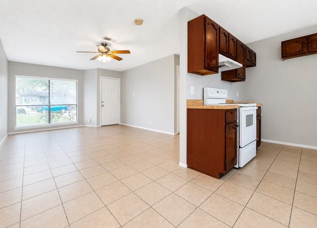 4948  Champlain, San Antonio, TX 78217 — photo 4