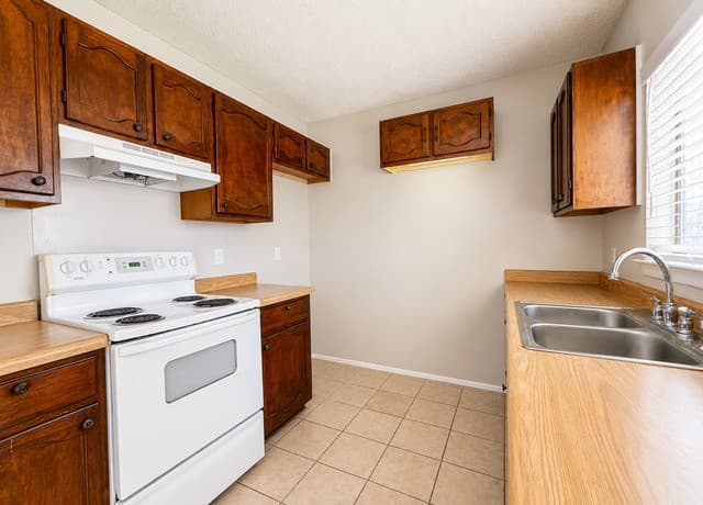 4948  Champlain, San Antonio, TX 78217 — photo 6