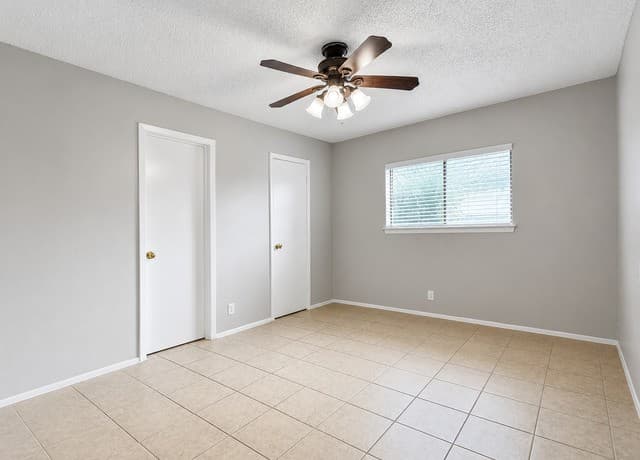 4948  Champlain, San Antonio, TX 78217 — photo 8
