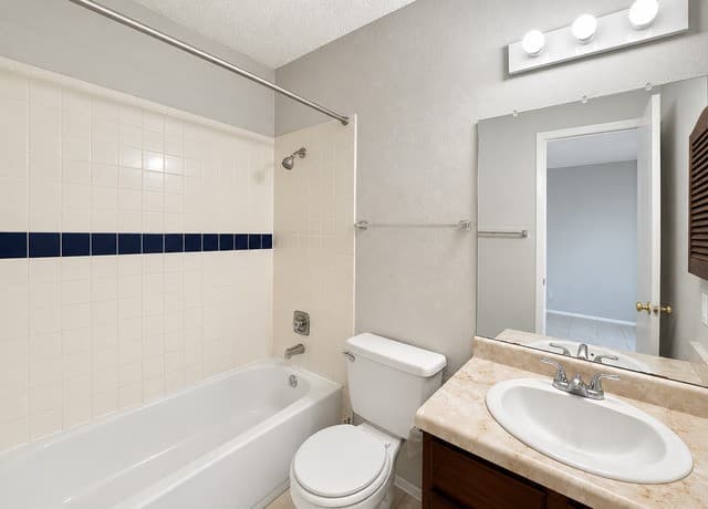 4948  Champlain, San Antonio, TX 78217 — photo 9