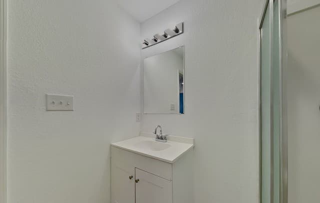 3034 W Salinas Unit 102, San Antonio, TX 78207 — photo 11