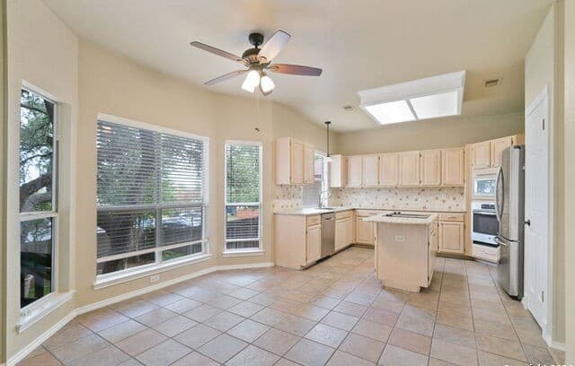 711  Arch Stone, San Antonio, TX 78258 — photo 15