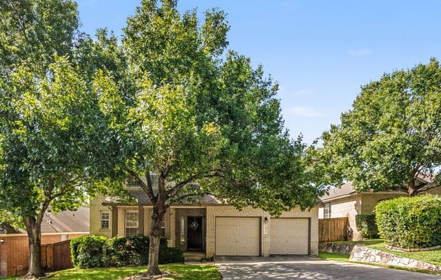 2430 Rogers Loop