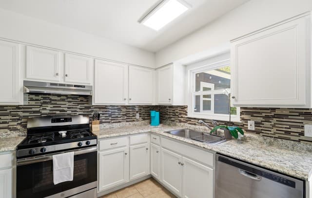 6707  Pear Tree, San Antonio, TX 78218 — photo 13