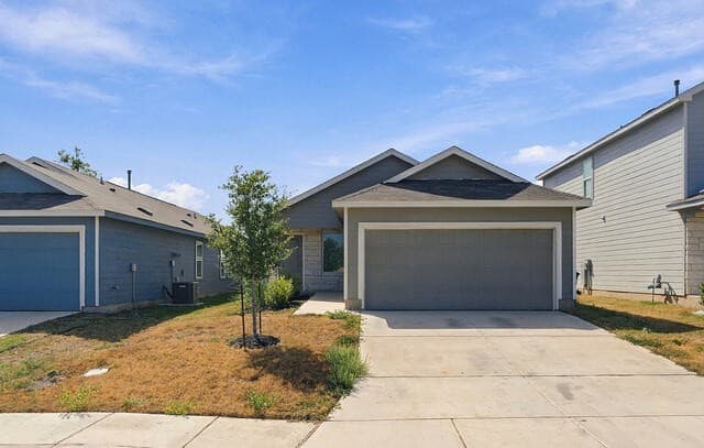 10723  Vesta Curv, San Antonio, TX 78224 — photo 2