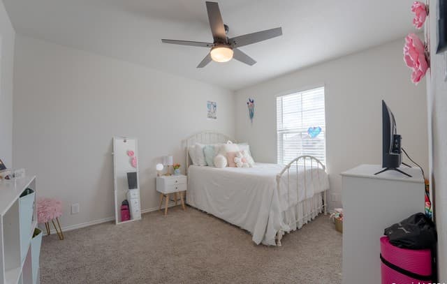 129  Legendary Trail Loop, Floresville, TX 78114 — photo 11
