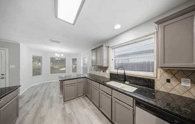 15326  Spring Dew, San Antonio, TX 78247 — photo 11