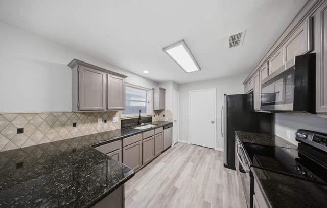 15326  Spring Dew, San Antonio, TX 78247 — photo 15
