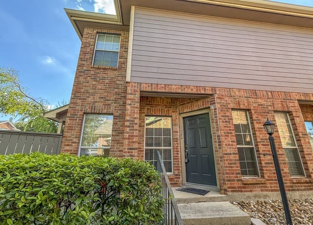 129  Chapel Hill Circle Unit 129, San Antonio, TX 78240 — photo 2
