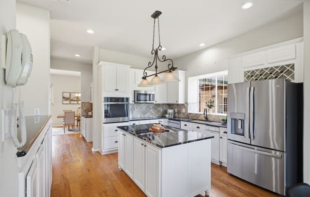 148 N Stallion Estates Dr, Spring Branch, TX 78070 — photo 4